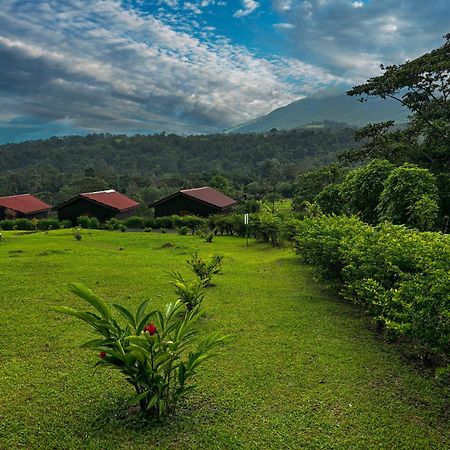 Arenal Roca Lodge & Bungalows La Fortuna Esterno foto