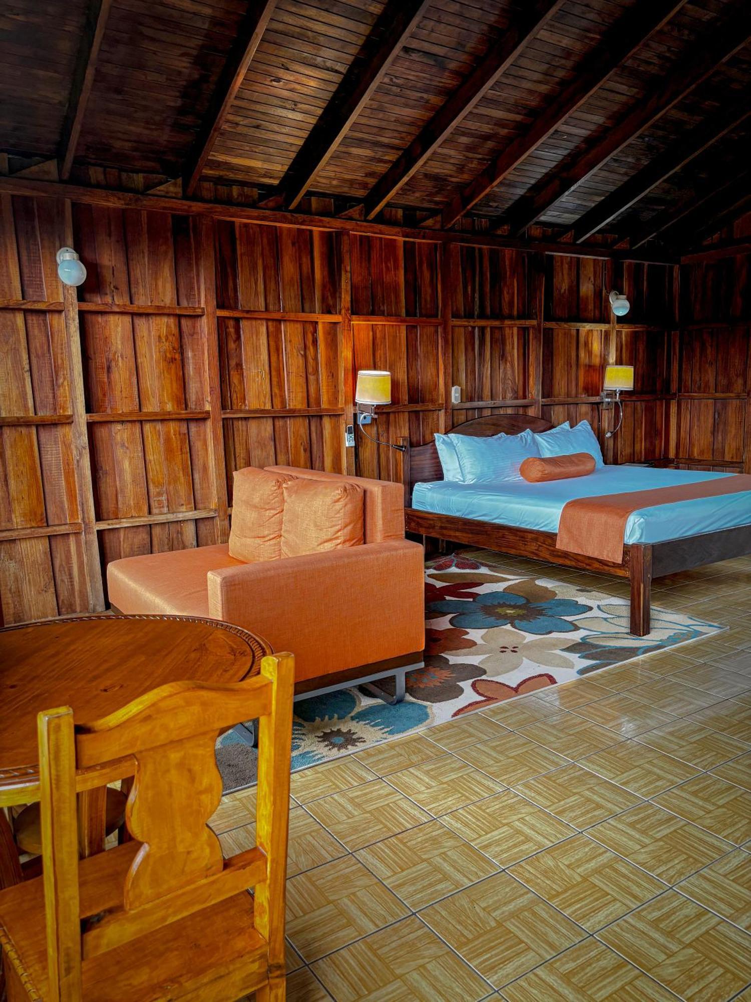 Arenal Roca Lodge & Bungalows La Fortuna Esterno foto