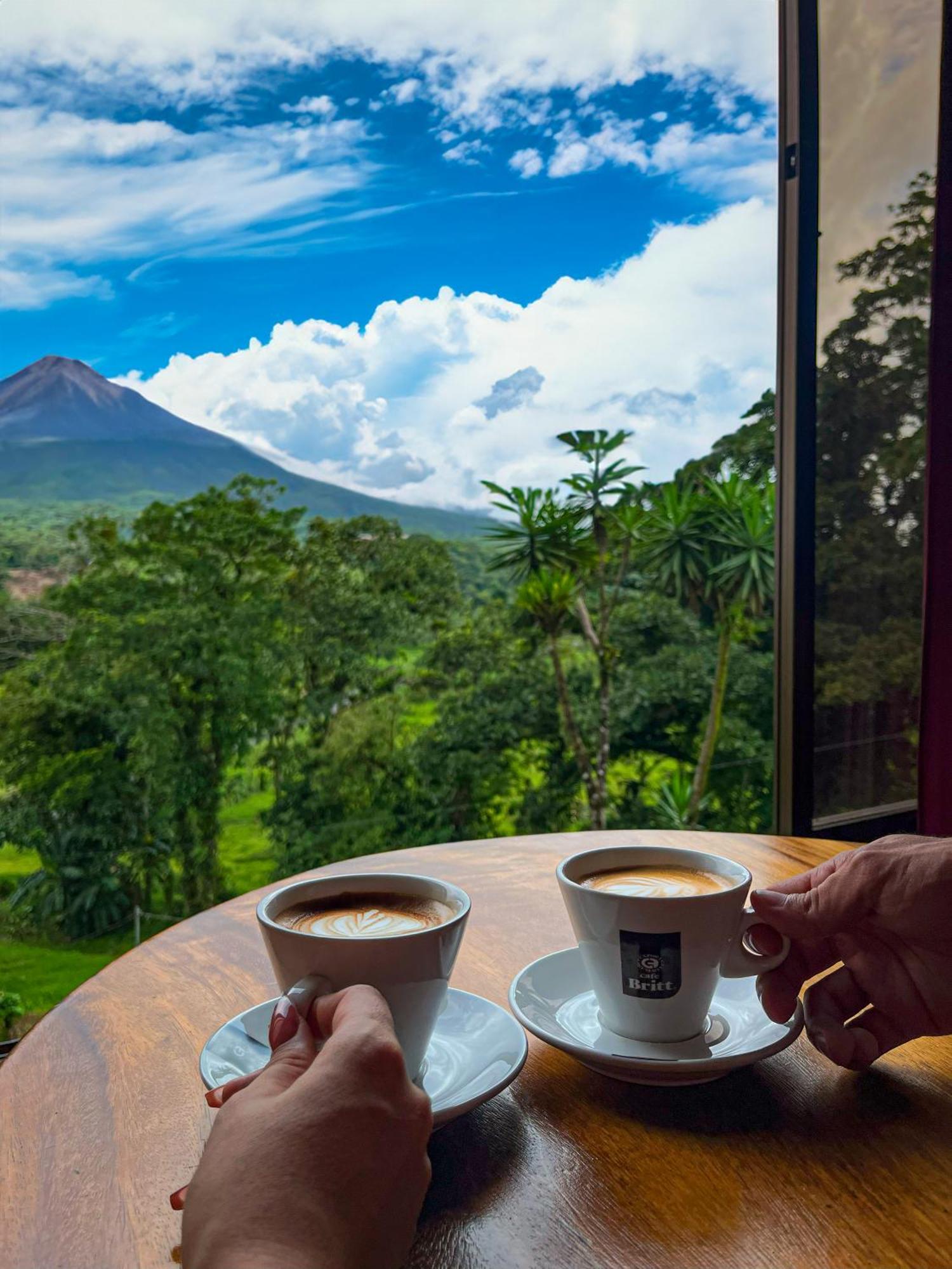 Arenal Roca Lodge & Bungalows La Fortuna Esterno foto