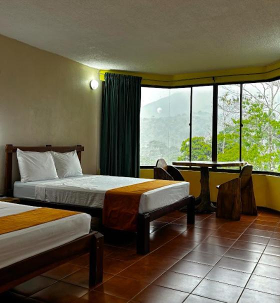 Arenal Roca Lodge & Bungalows La Fortuna Esterno foto