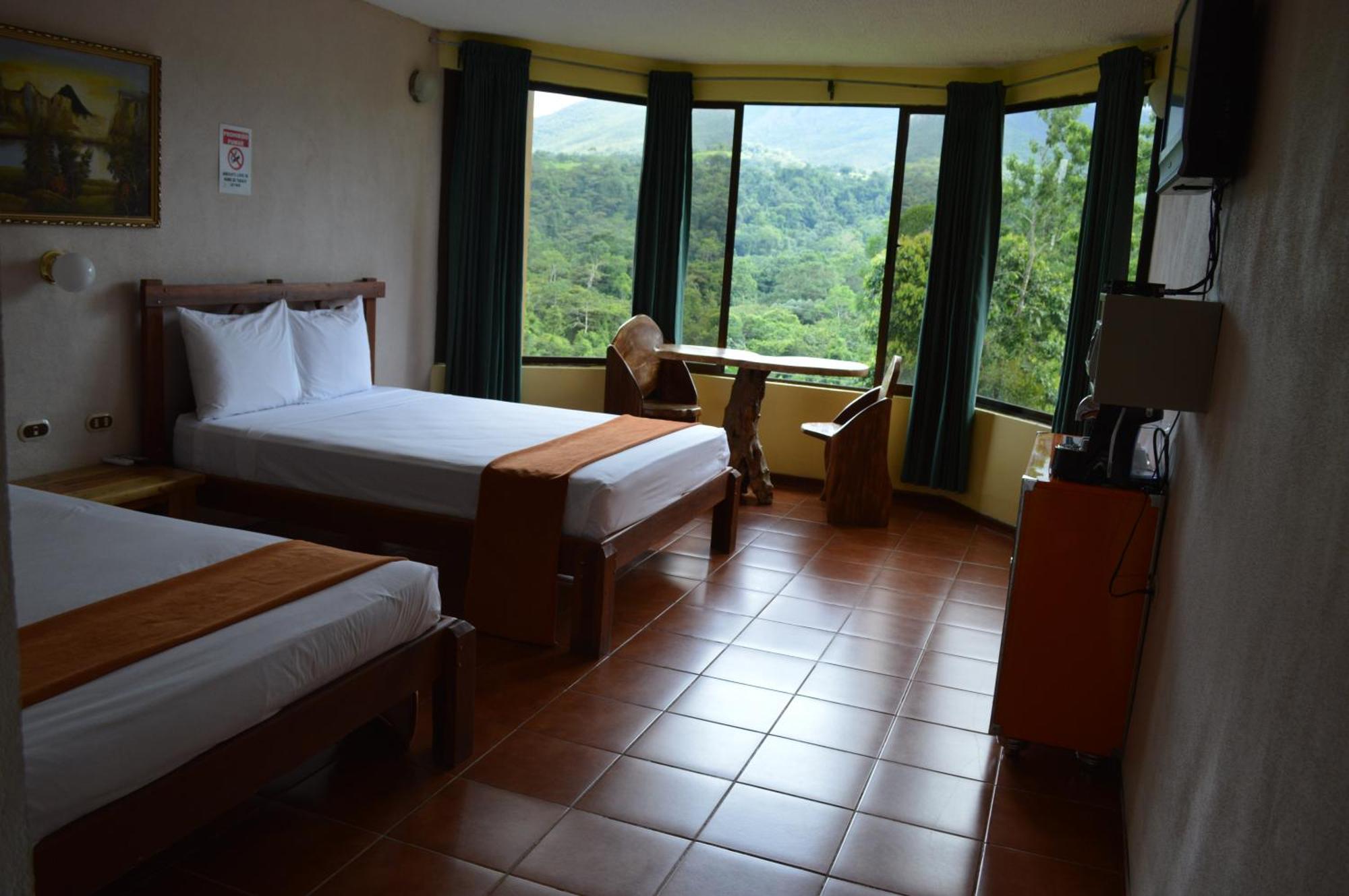 Arenal Roca Lodge & Bungalows La Fortuna Esterno foto