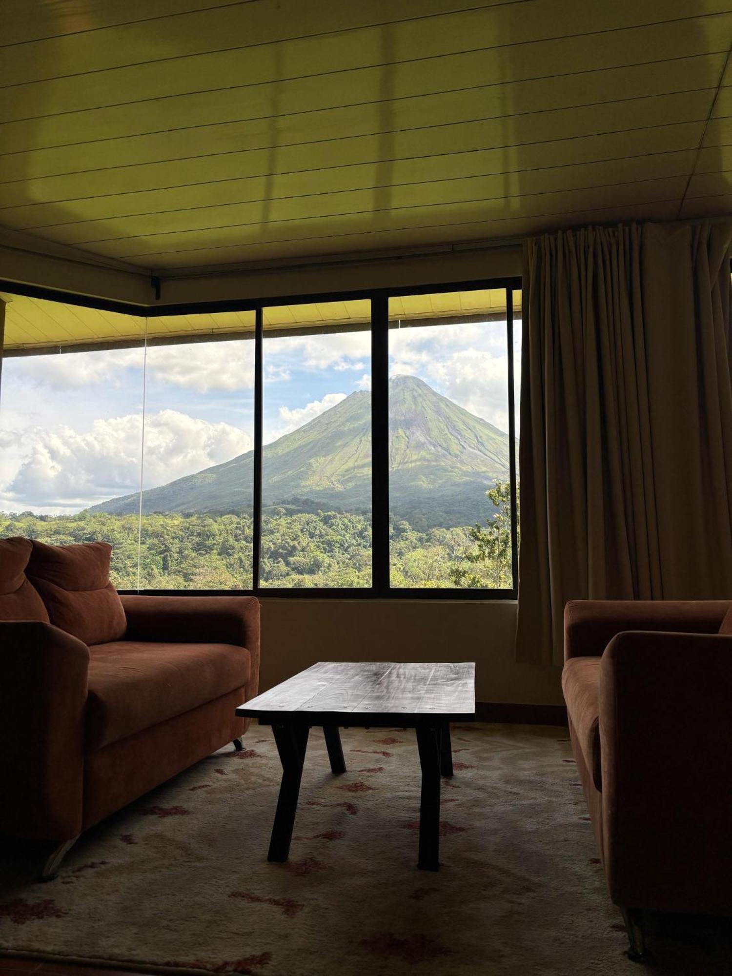 Arenal Roca Lodge & Bungalows La Fortuna Esterno foto